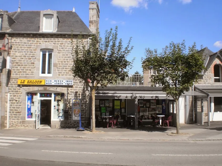Le Saloon