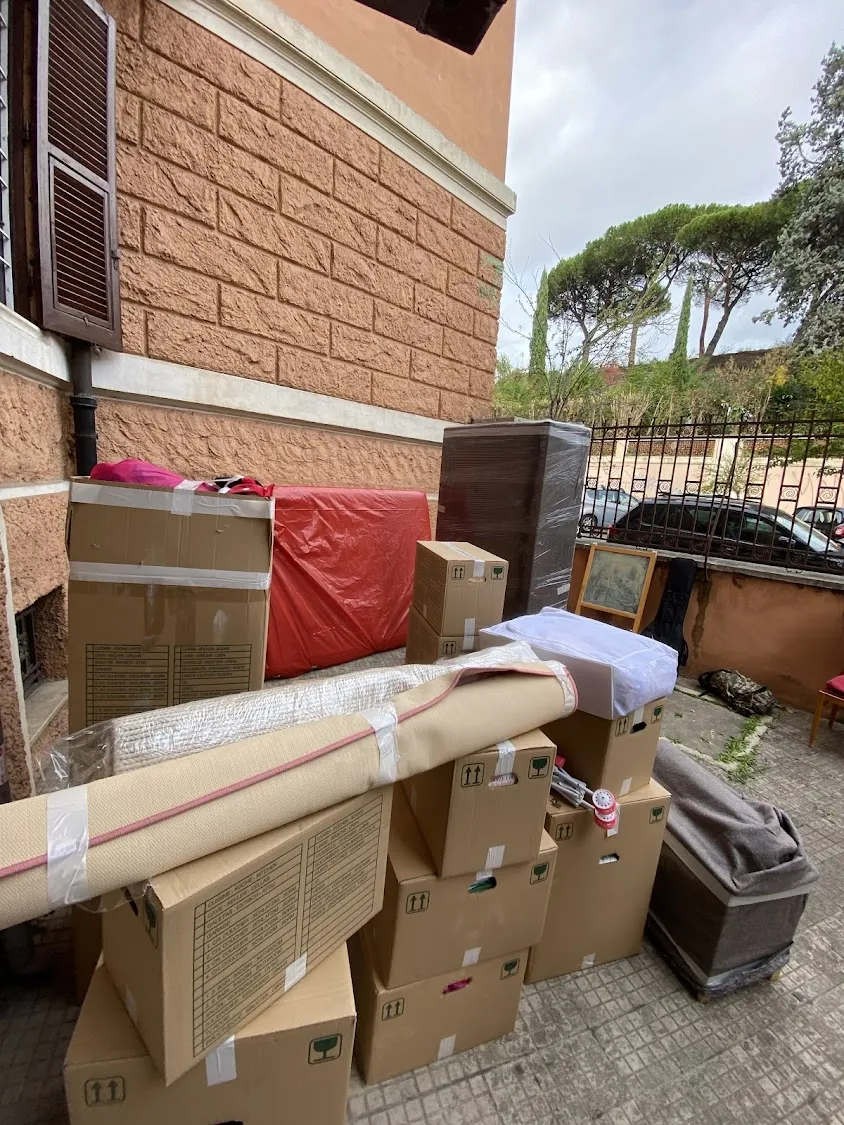 SAFEMOVING - Transports, Déménagements et Garde Meubles à Genève