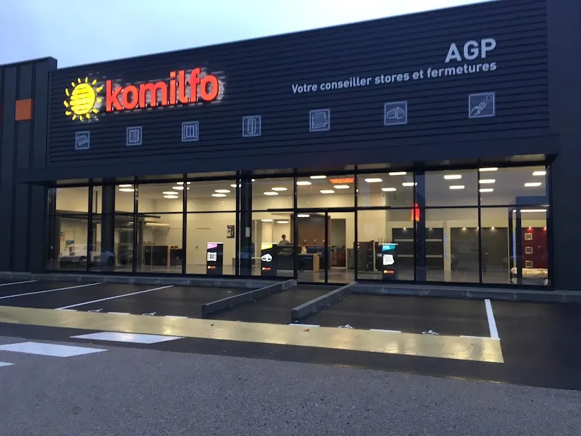 Komilfo AGP SARL à Limoges - Pergolas, Stores, Fenêtres, Menuiseries