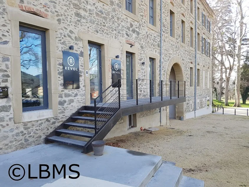 LBMS, escalier métallique, mobilier design.