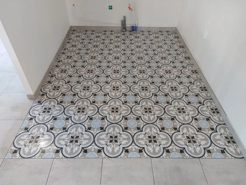 Nicolas Jaunasse Aménagement intérieur PLATRERIE /CARRELAGE