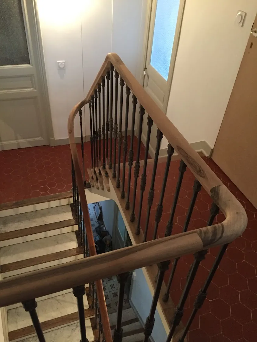 Escaliers sur mesure - Rampiste bois