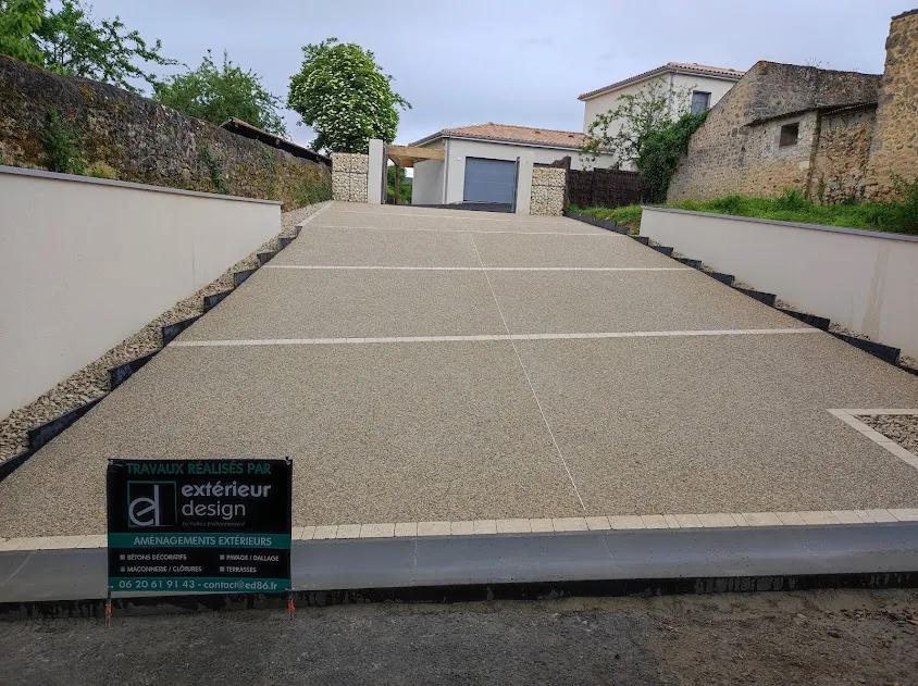 Poitou Environnement devient EXTERIEUR DESIGN - Entreprise de maçonnerie Poitiers (86)