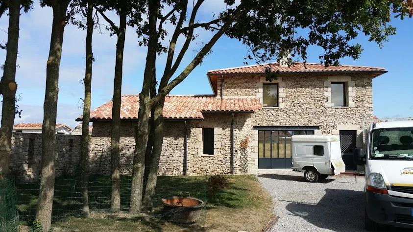 Dal'Alu Mesnard-la-Barotière