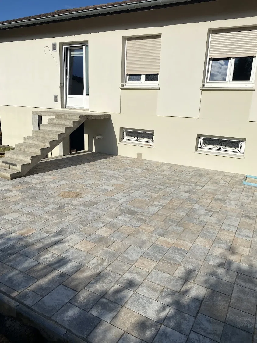 Le Bâtiment