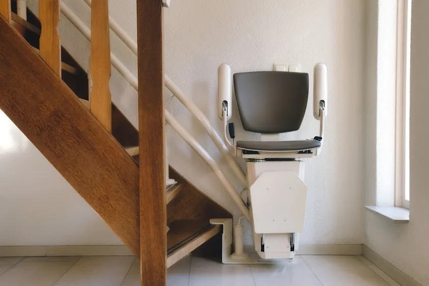 Handicosy monte-escalier et accessibilité PMR