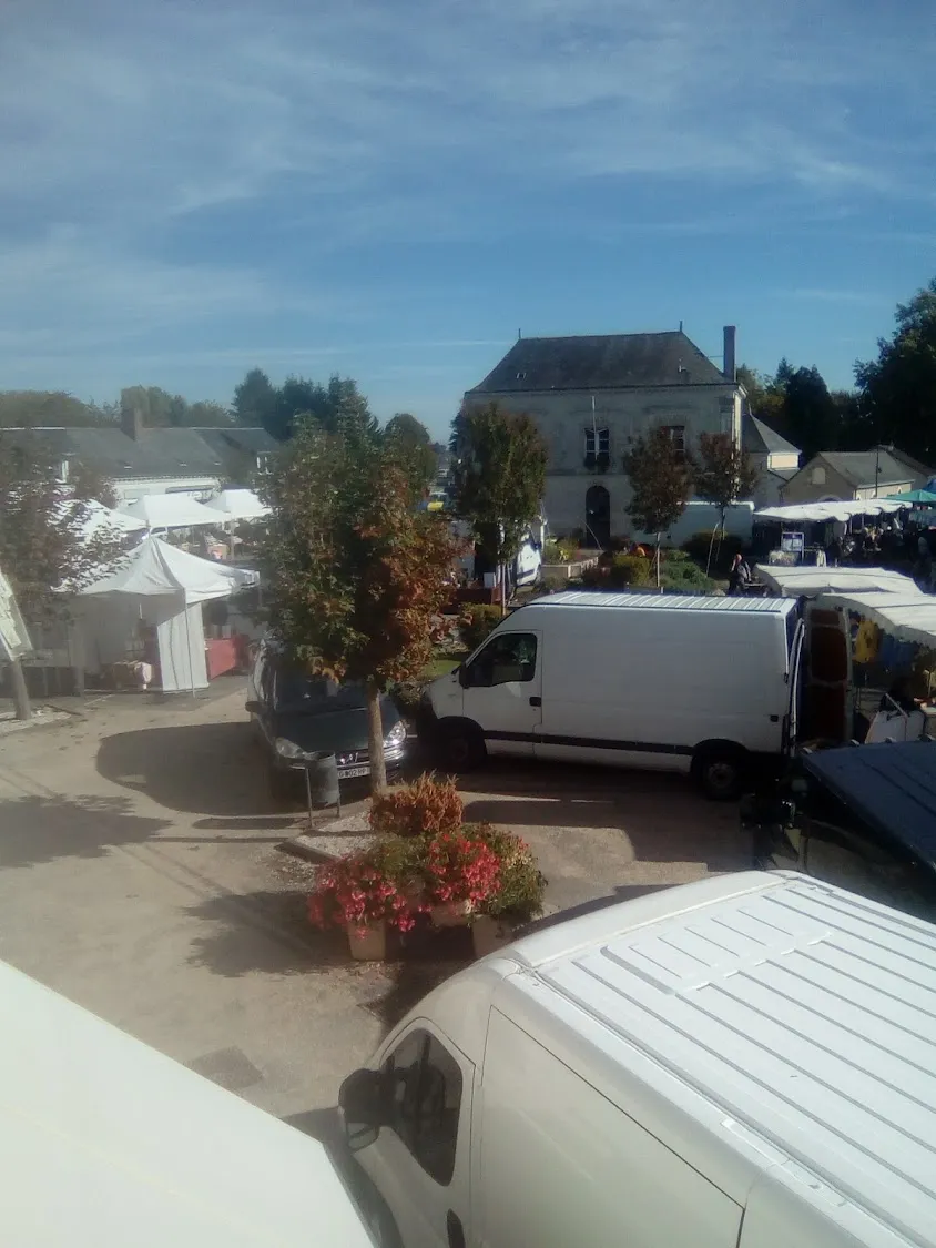 Mairie de Savigne Sur Lathan