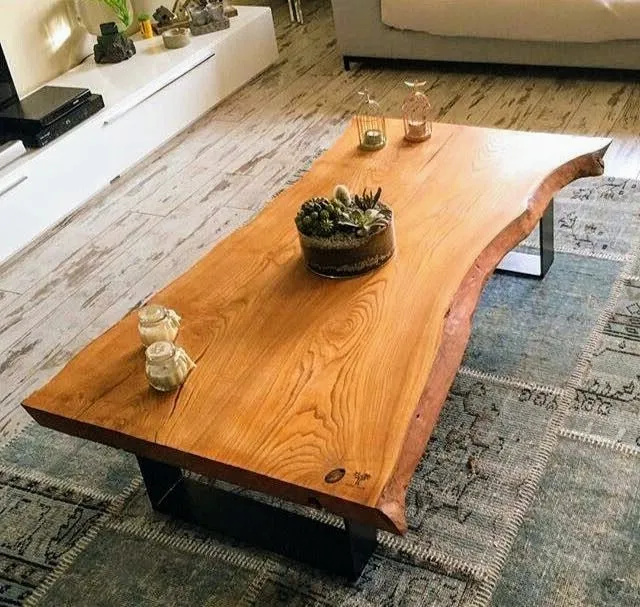 Table en bois massif
