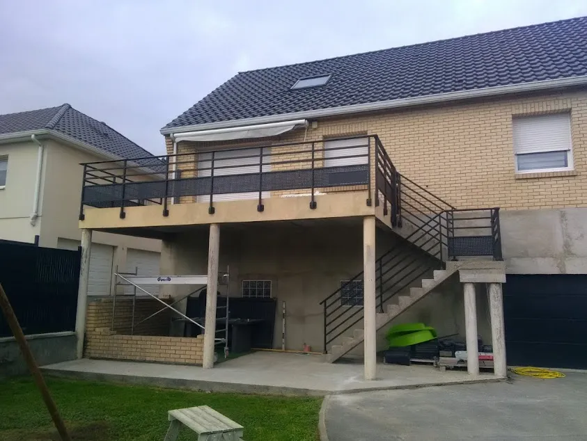 EXTERALU : pergola, portail, store banne, carport, véranda à Saint-Omer