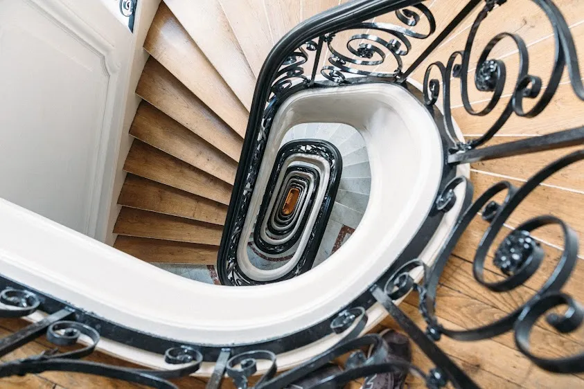 2AàZ ASCENSEURS Paris - Dépannage et Maintenance