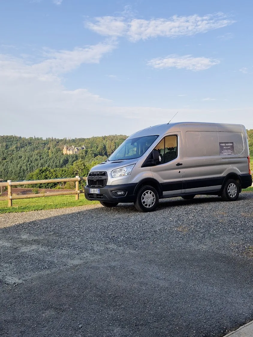 SAS THOMARON FREDDY METALLERIE ET THOMPRESTIGE CHAUFFEUR PRIVÉ VTC