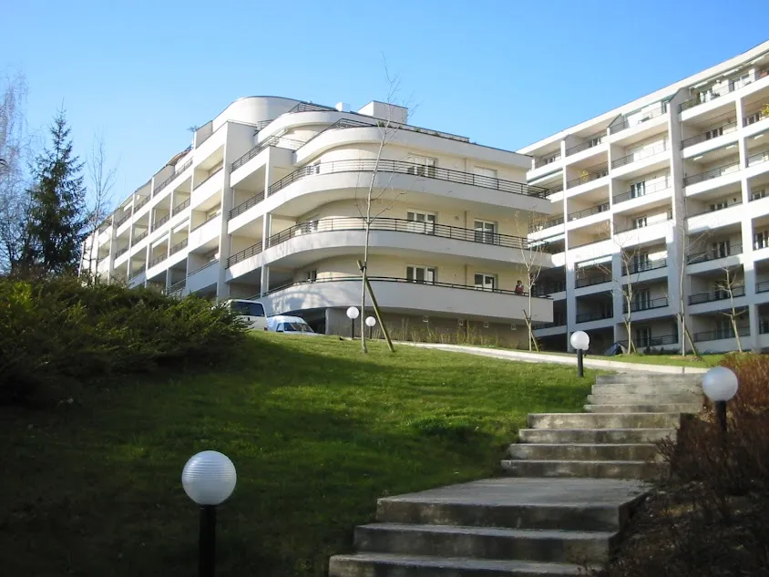 Constructions De Giorgi