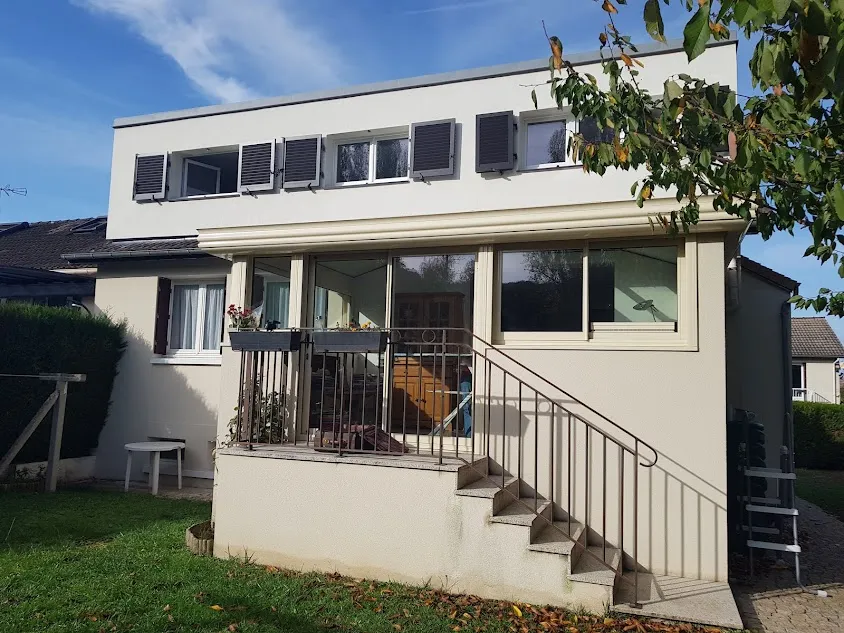 La Maison Des Travaux
