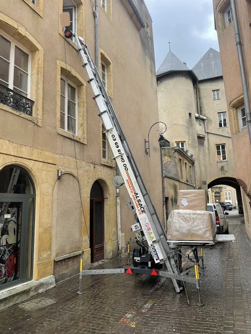 Location Monte Meubles 57