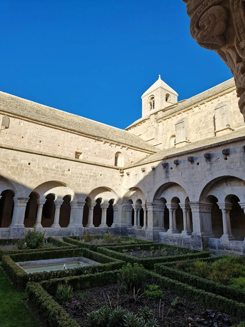 LE LOGIS