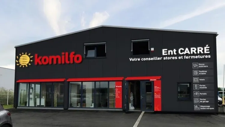 Komilfo Ets CARRÉ à Pont l'Évêque - Pergolas, Stores, Fenêtres, Menuiseries
